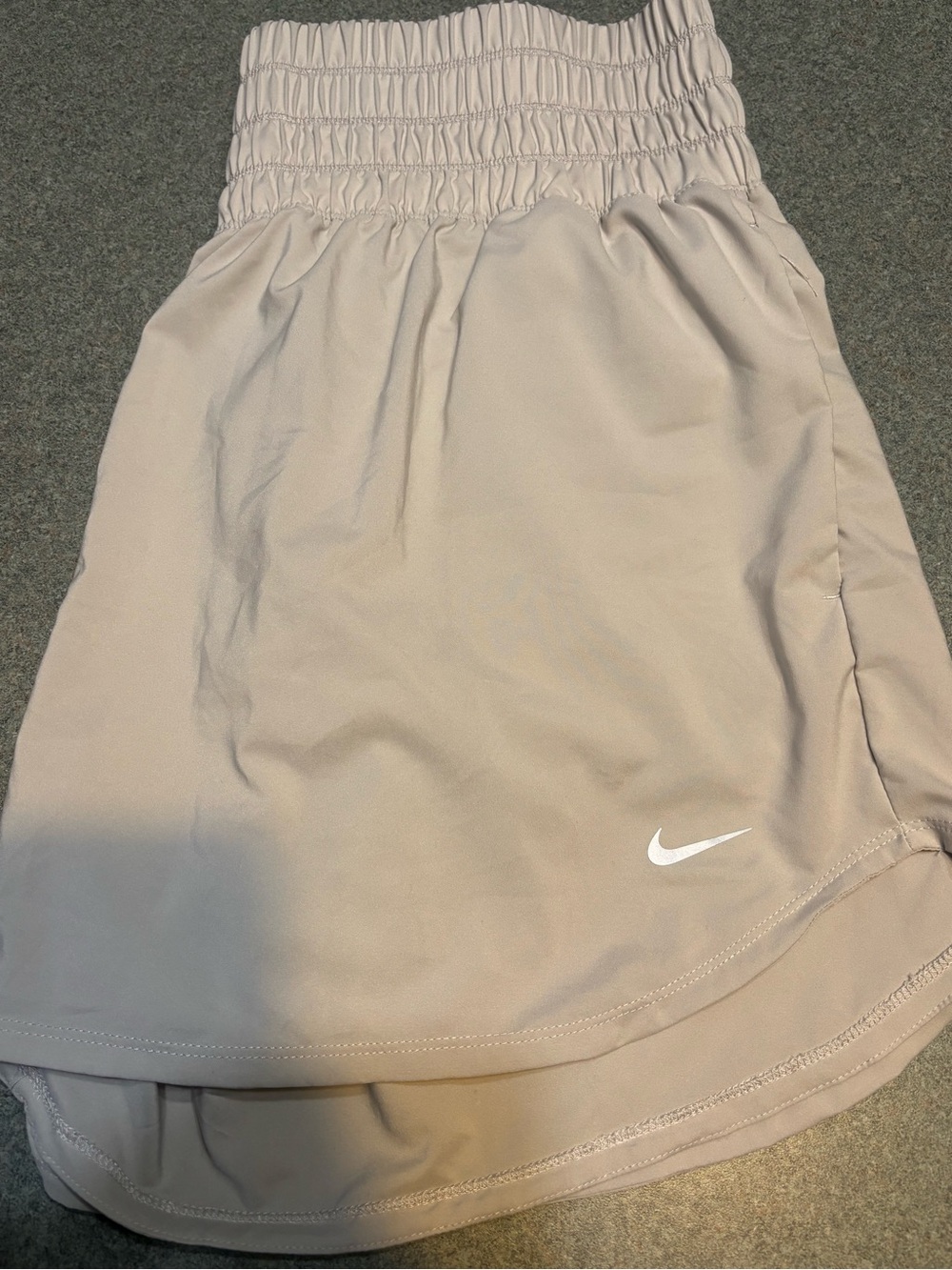 Nike Women's Light Gray Athletic Shorts - Picture 4 of 4